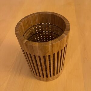 NWOT - TOTALLY BAMBOO -Lattice Kitchen Utensil Holder